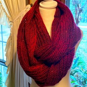 😻 beautiful wine color Calvin Klein infinity loop scarf NWT